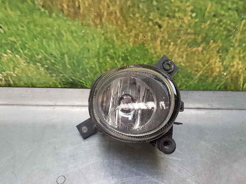 DODGE A4 B6/8E (2000-2005) Front Right Fog Light 8E0941700C,89203961 18561527