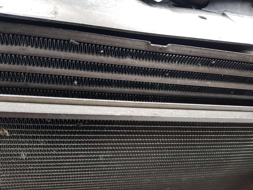 TOYOTA Verso 1 generation (2009-2015) Starpdzesētāja/interkūlera radiators 179400R040 23541337