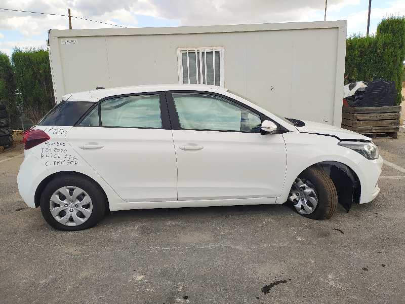 HYUNDAI i20 IB (2 generation) (2014-2020) Стартер 3610004270,61005417 23625725