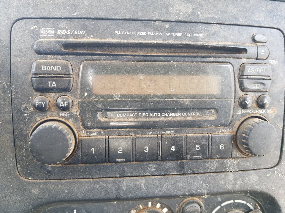 SUZUKI Jimny 3 generation (1998-2018) Muzikos grotuvas be navigacijos 24071410