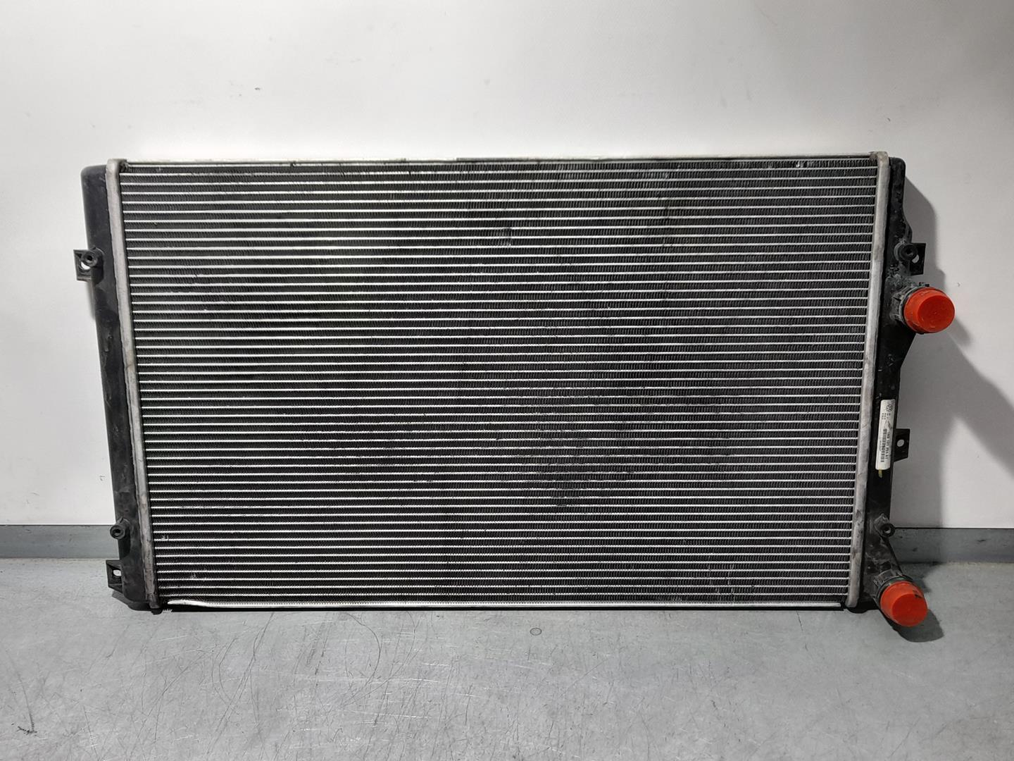 AUDI A3 8P (2003-2013) Охлаждающий радиатор 1K0121251AT 23658303