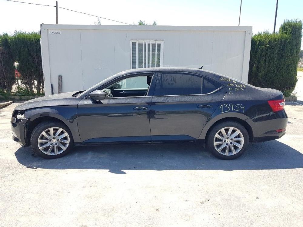 KIA Superb 3 generation (2015-2023) Raft portbagaj 3V5867769E 23657288