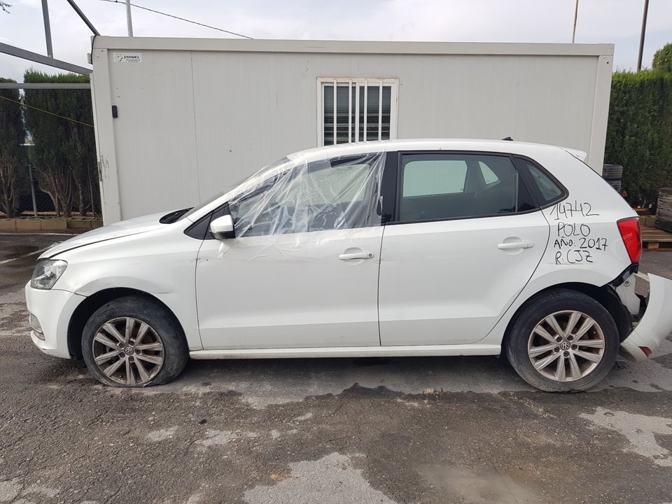 VOLKSWAGEN Polo 5 generation (2009-2017) Galinių dešinių durų stiklo pakelėjas ELECTRICO 23639918