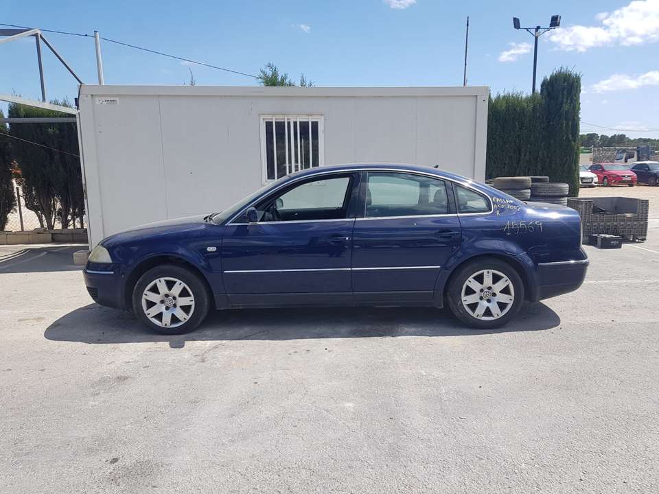 VOLKSWAGEN Passat B5 (1996-2005) Priekšējo labo durvju spogulis 3B1857508F 24869456