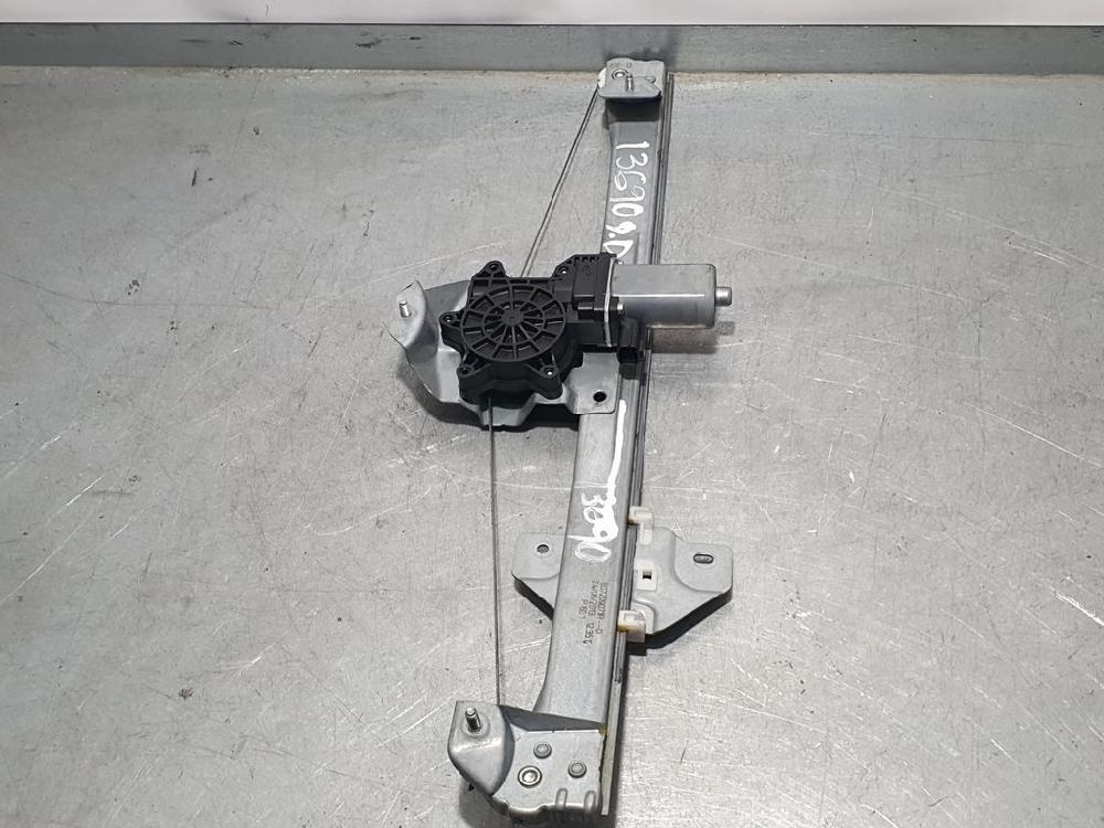 DACIA Duster 1 generation (2010-2017) Front Right Door Window Regulator 807209071R 18709825