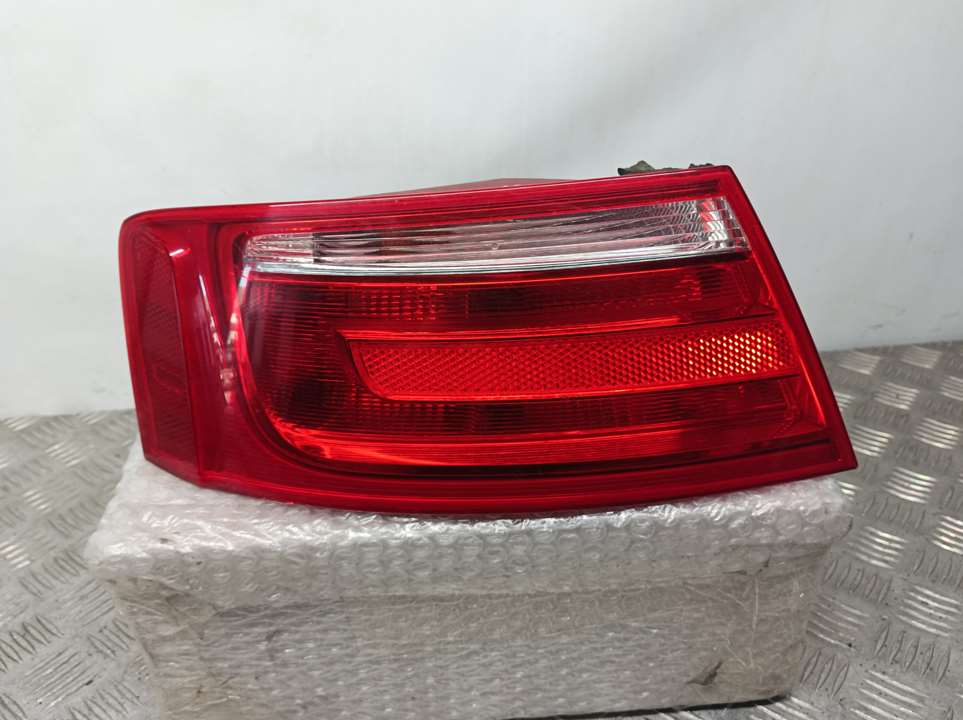 PEUGEOT A4 B8/8K (2011-2016) Rear Left Taillight 8T0945095 23617561