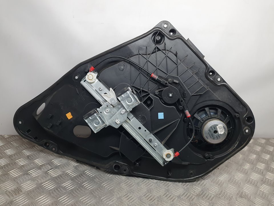 FORD Fiesta 5 generation (2001-2010) Aizmugurējo labo durvju logu pacēlājs C1BBA045H22A 18723949