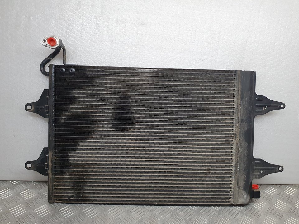 SEAT Cordoba 2 generation (1999-2009) Ραδιάτορας κλιματισμού 6Q0820411E 21102332