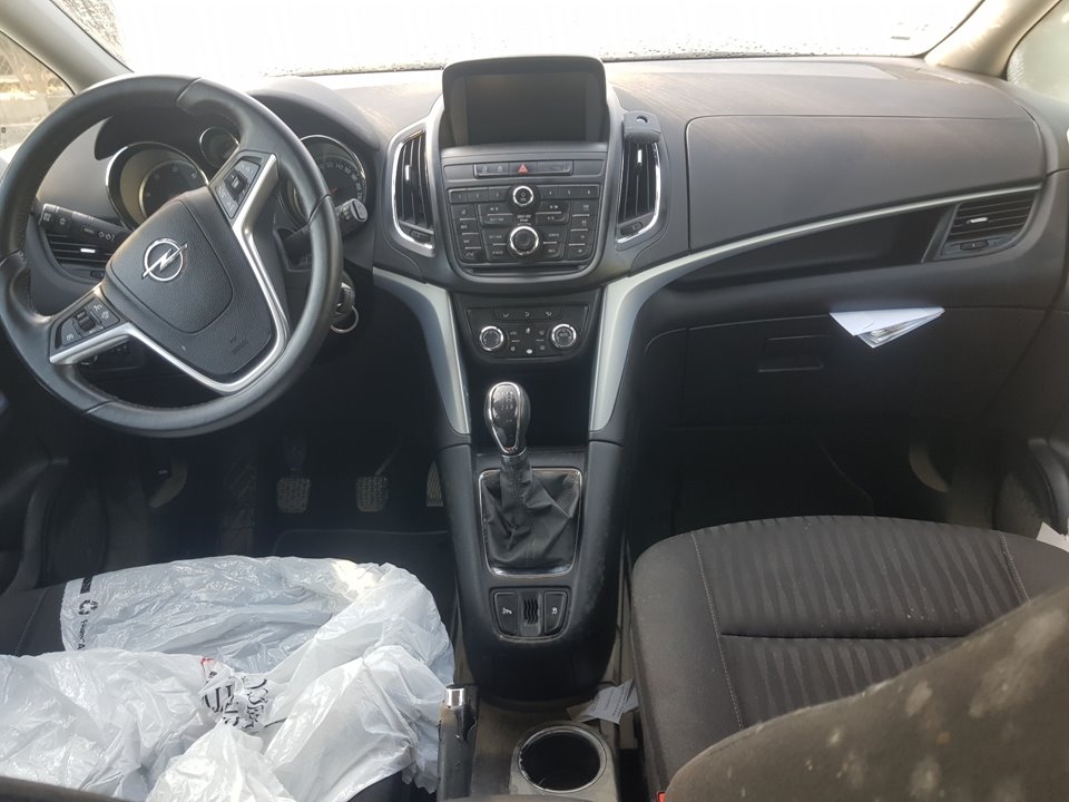 OPEL Zafira C (2012-2016) Замок передней левой двери 5PINS 21537437