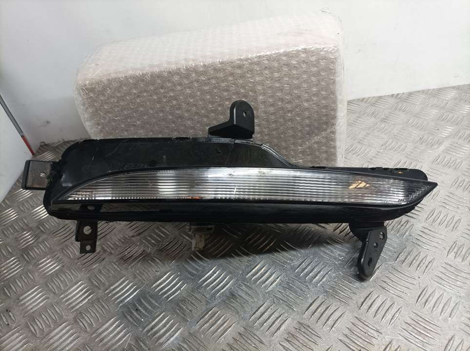 RENAULT Megane 3 generation (2008-2020) Front Right Fender Turn Signal 261306376R 25220048