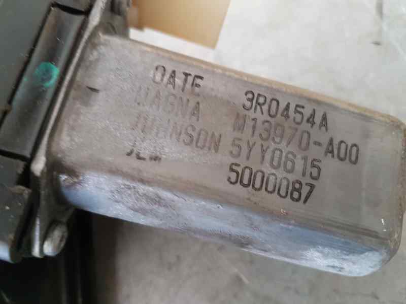 CITROËN 1 Series F20/F21 (2011-2020) Aizmugurējo kreiso durvju logu pacēlājs 5PINS 18582651