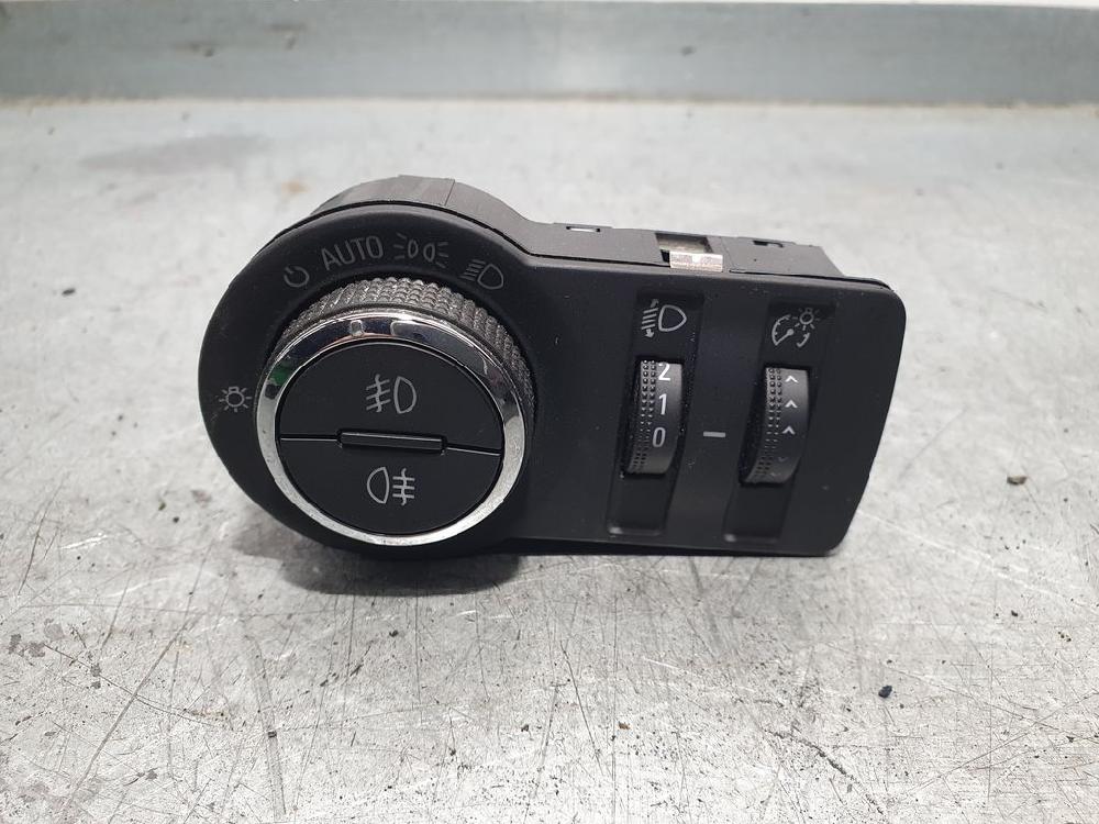 OPEL Astra J (2009-2020) Headlight Switch Control Unit 13268702 18714385