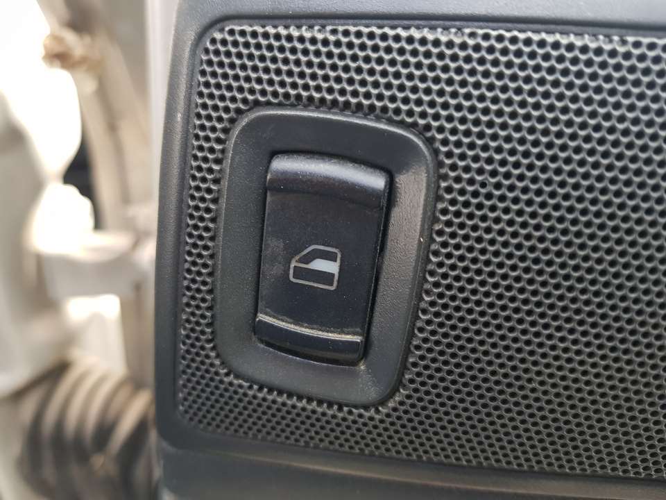 TOYOTA Corolla 8 generation E110 (1995-2002) Bakre høyre dørvinduskontrollbryter 25328844