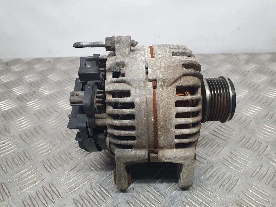 RENAULT Clio 3 generation (2005-2012) Alternator 8200390675,0124425037 22657329