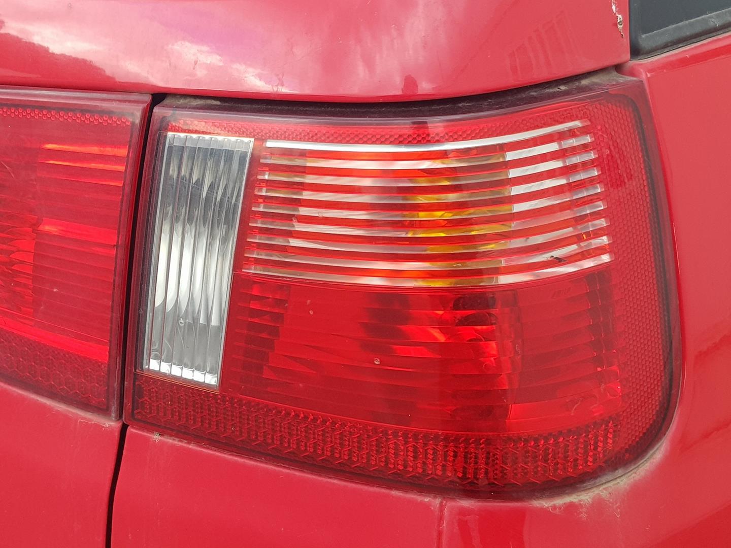SEAT Ibiza 2 generation (1993-2002) Rear Right Taillight Lamp EXTERIOR 23660272