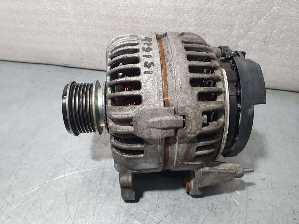 VOLKSWAGEN Caddy 3 generation (2004-2015) Alternator 06F903023, 0124525091 22385712