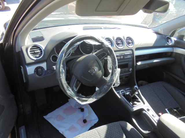 SEAT Exeo 1 generation (2009-2012) Front Right Door Window Control Motor 8E1959802G 18552736