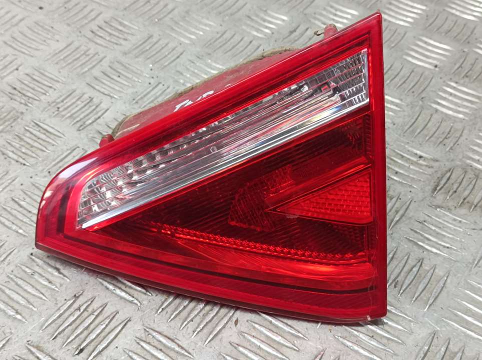 AUDI A4 B8/8K (2011-2016) Rear Right Taillight Lamp INTERIOR, 8T0945094 23617400
