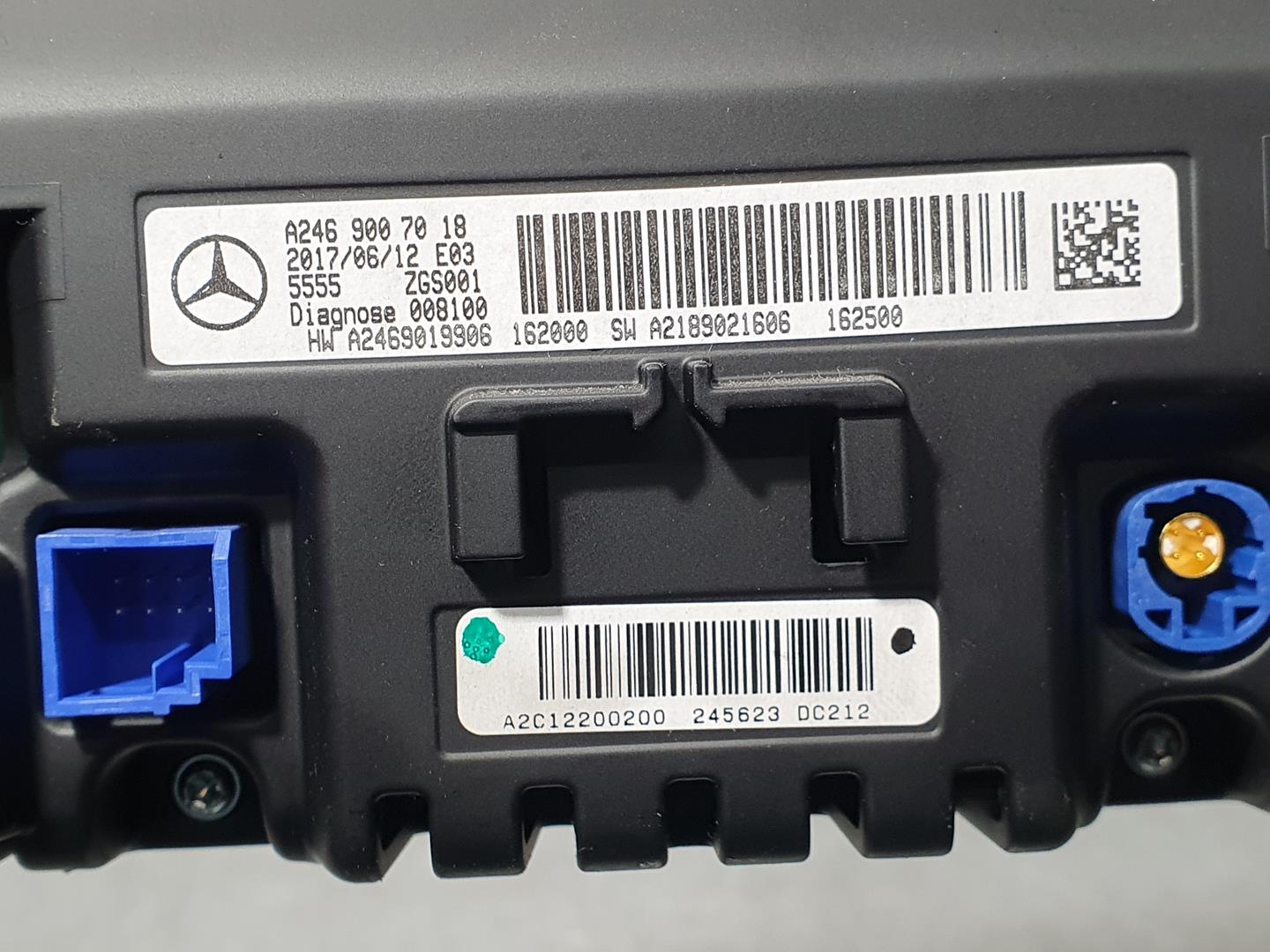 MERCEDES-BENZ A-Class W176 (2012-2018) Musiikkisoitin GPS:llä A2469007018, A2C12200200 18711188