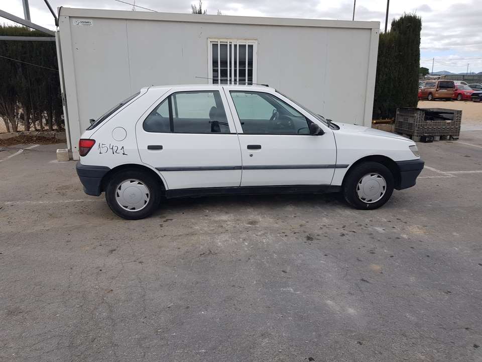 CITROËN 306 1 generation (1993-2002) Forreste højre dørlås 23707445