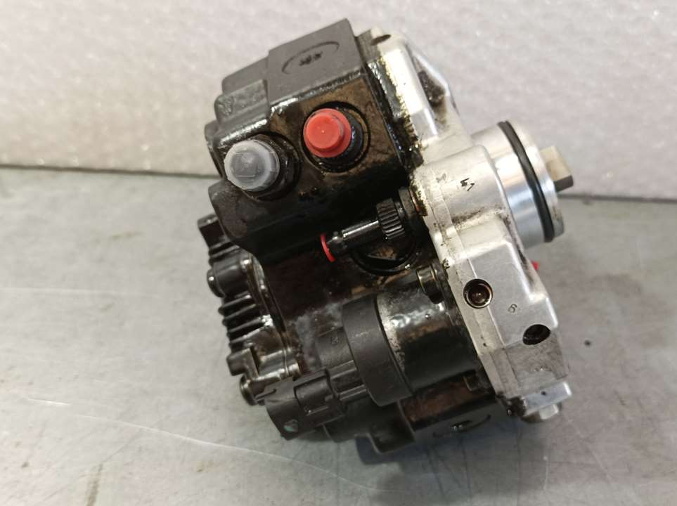 VOLVO S60 1 generation (2000-2009) High Pressure Fuel Pump 8689590, 0445010043 25059423