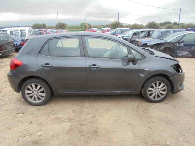 TOYOTA Auris 2 generation (2012-2015) Jobb első ködlámpa 812100D042 18516194