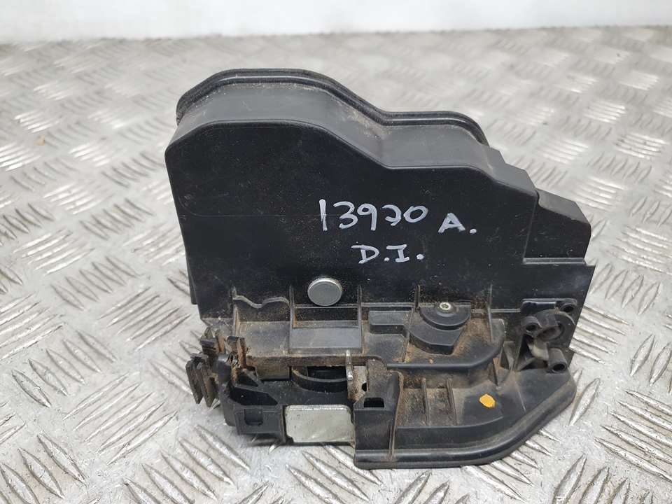 BMW 4 Series F32/F33/F36 (2013-2020) Priekšējo kreiso durvju slēdzene 7229461 24674014