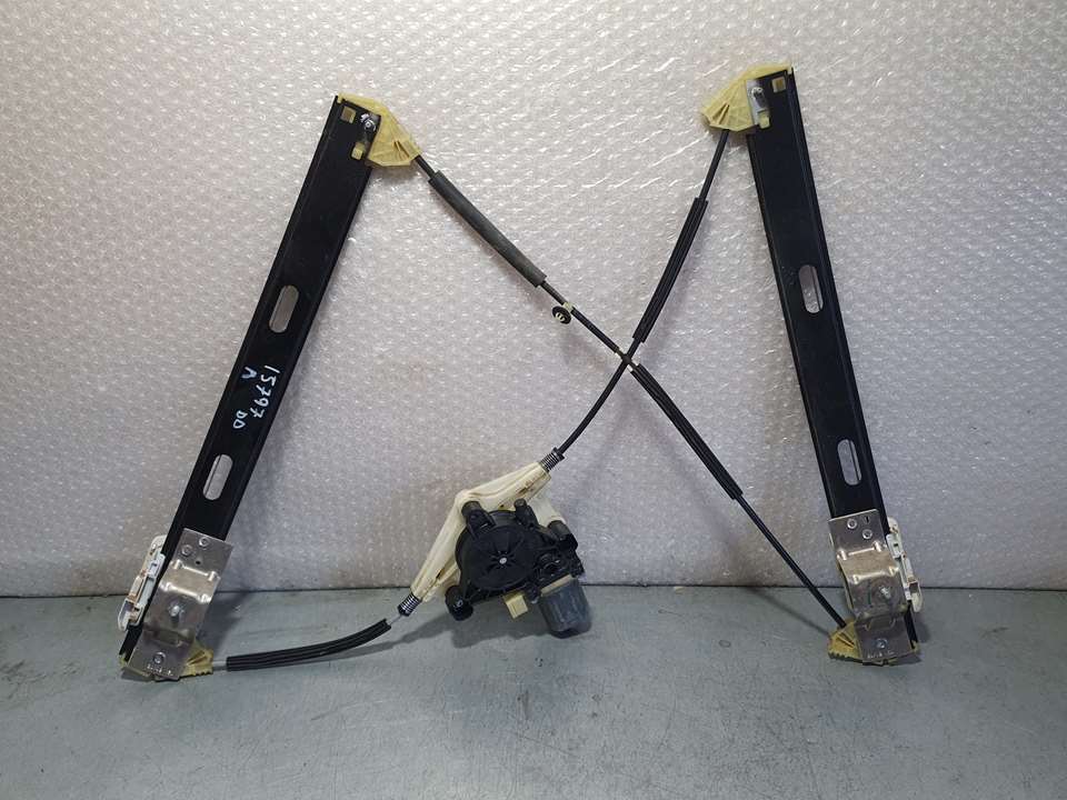 SEAT Leon 3 generation (2012-2020) Front Right Door Window Regulator 5F4837462D 26534603