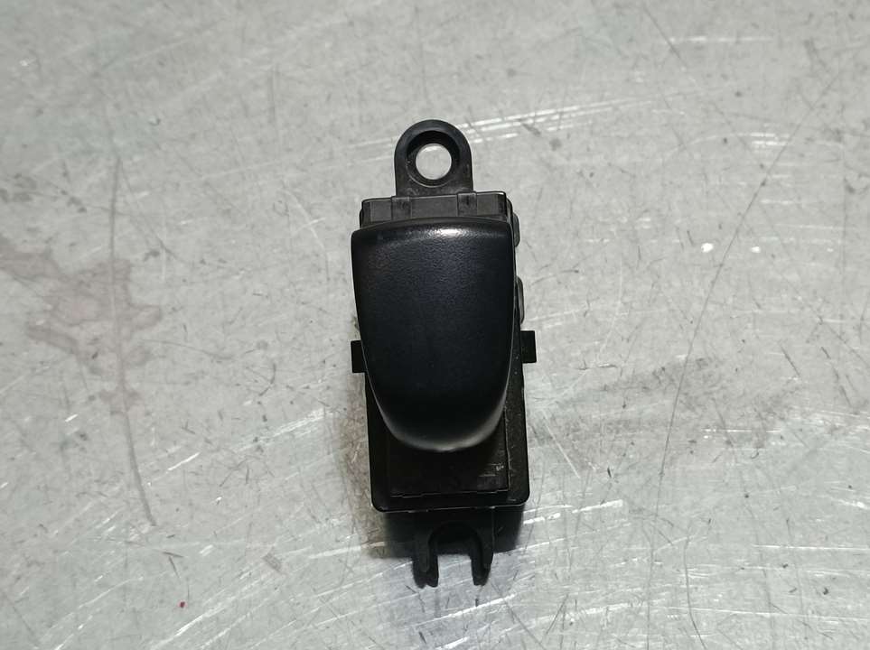 NISSAN Juke YF15 (2010-2020) Rear Right Door Window Control Switch SINREFERENCIA 23838465