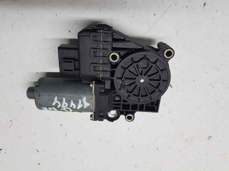 NISSAN A3 8L (1996-2003) Front Right Door Window Control Motor 4B0959802,0130821774 18678617