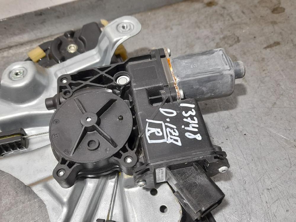 OPEL Astra J (2009-2020) Regulator de geam ușă stânga față GM13350757, 912048106 24044526