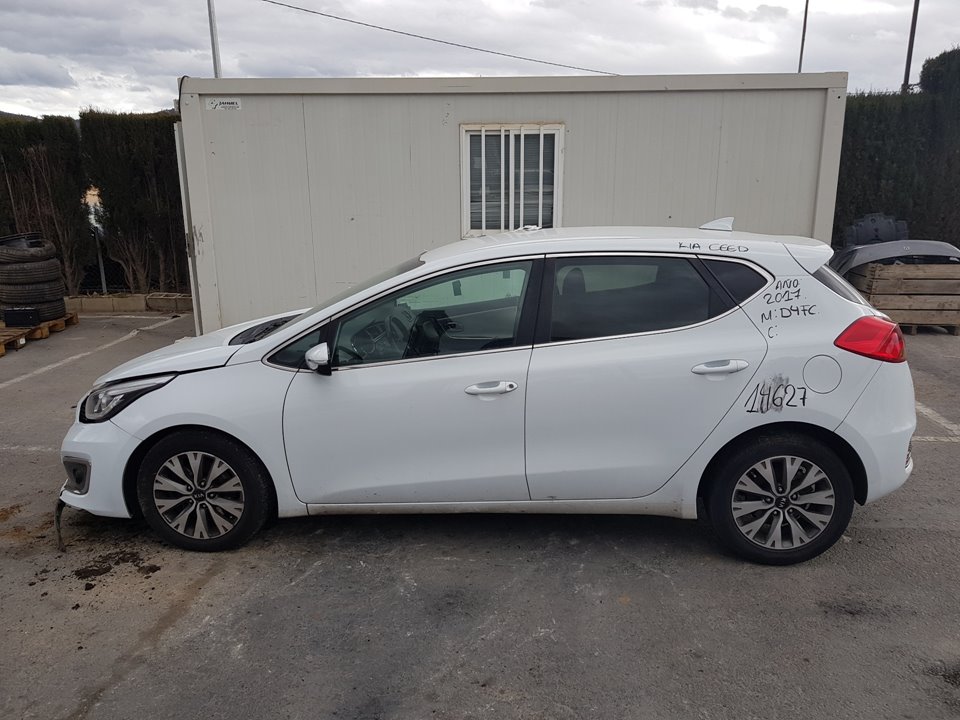 KIA Cee'd 2 generation (2012-2018) Фонарь задний левый 92403A20 18726444