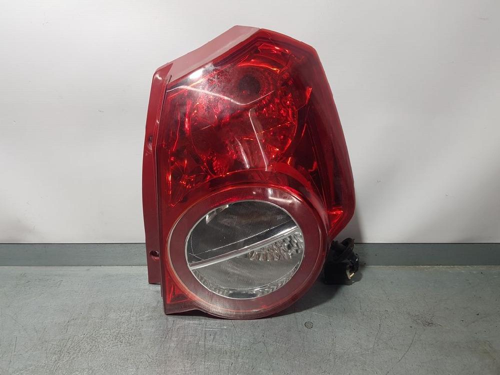 Feu arrière droit B12D1 95952067 de Chevrolet Aveo / kalos hatchback (t250, t255) 2006-2012 84 CV