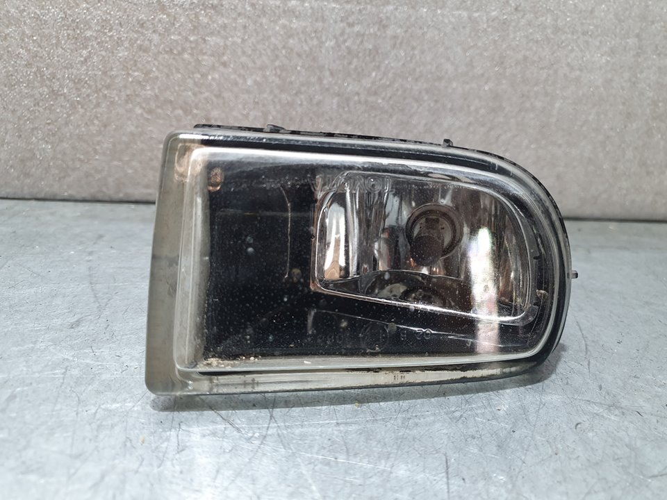 TOYOTA Avensis 2 generation (2002-2009) Front Right Fog Light 8121005050, 1NA23800101, HELLA 18717734