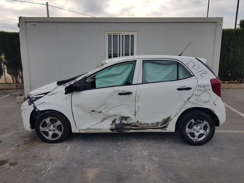 KIA Picanto 2 generation (2011-2017) A hátsó lökhárító egyéb részei 92405G6 24071184