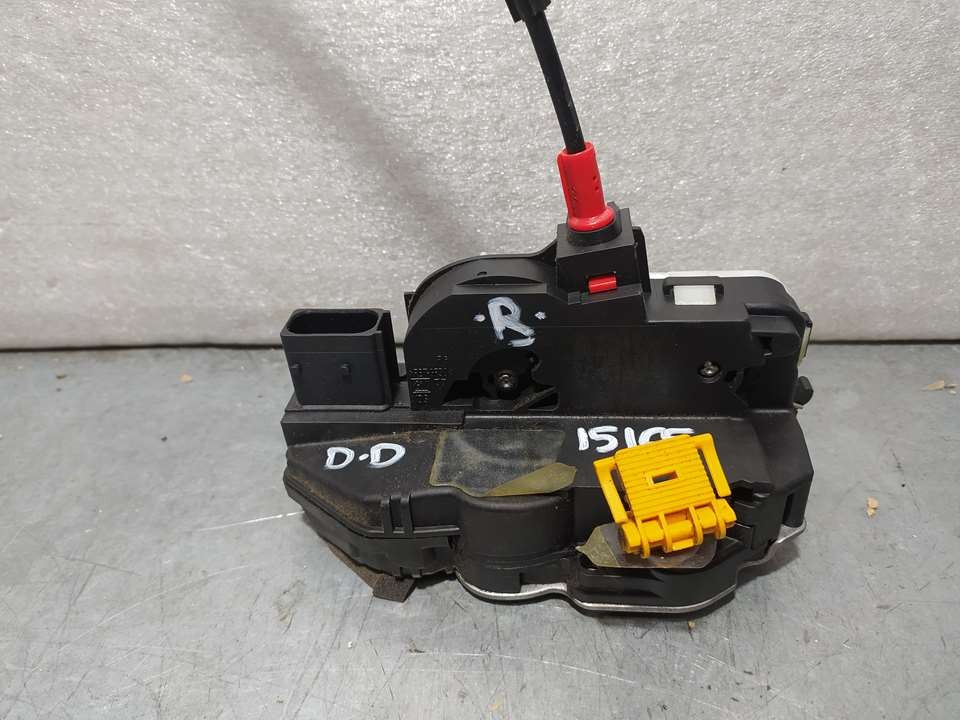 Türschloss vorne rechts A20DT 13579523 de Opel Zafira tourer 2010-2016 131 CV con 117421 km