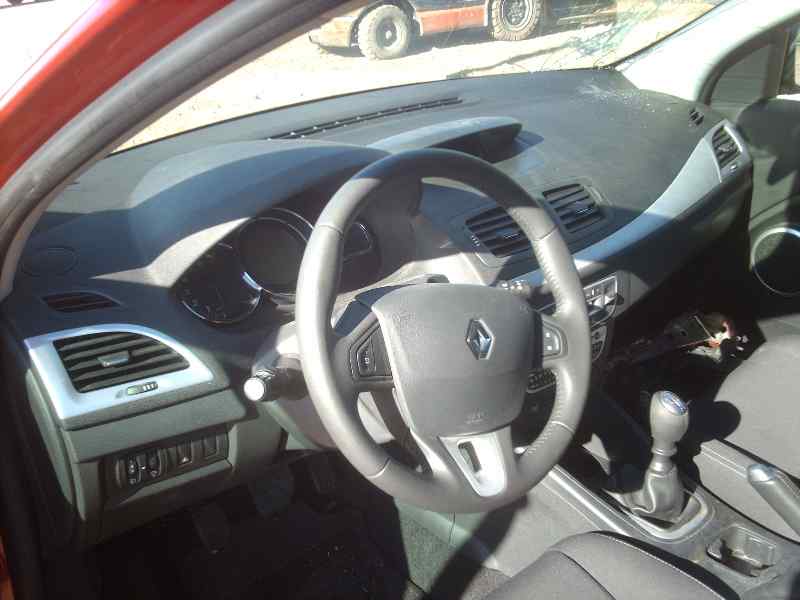 RENAULT Megane 3 generation (2008-2020) Маторчик стеклоподъемника задней правой двери 827306548R, 966363200, BROSE 18475892