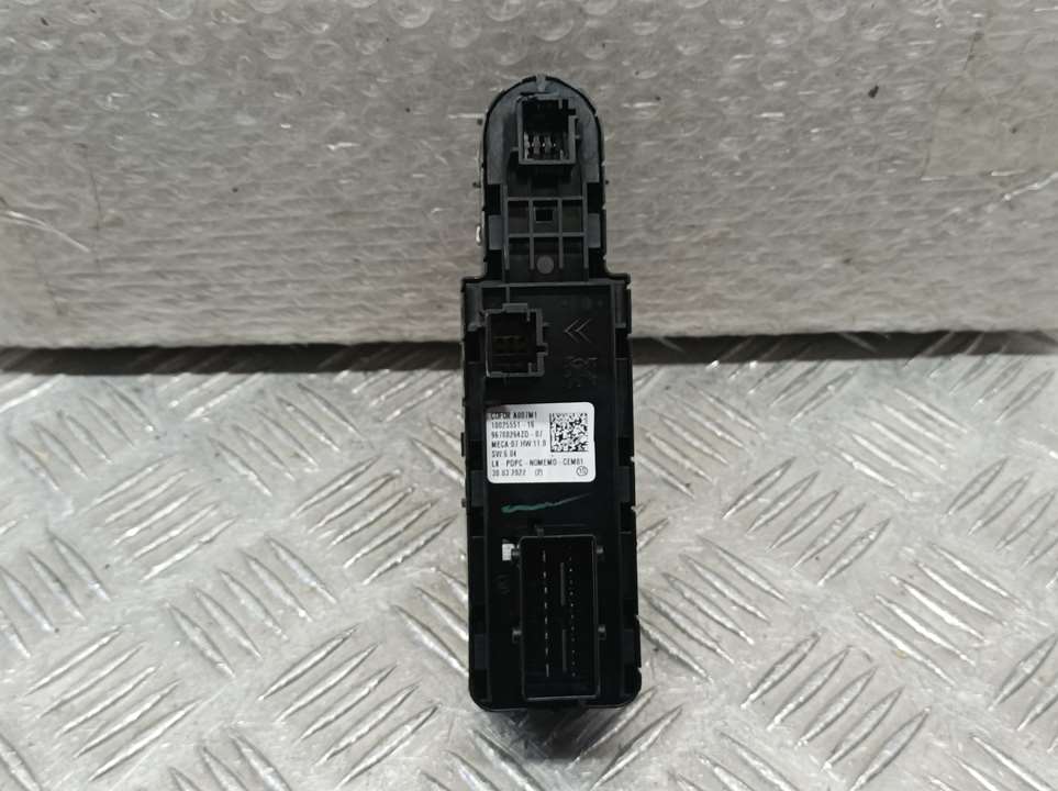 PEUGEOT 3008 2 generation (2017-2023) Front Left Door Window Switch 96788264ZD, 1002551 24094118