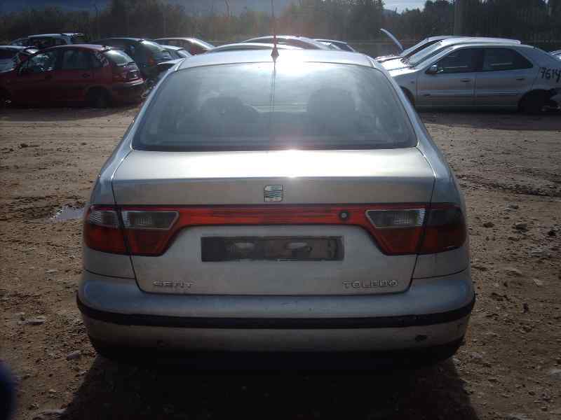 SEAT Toledo 2 generation (1999-2006) Galinių dešinių durų stiklo pakelėjo varikliukas 1J4959812C 18470861