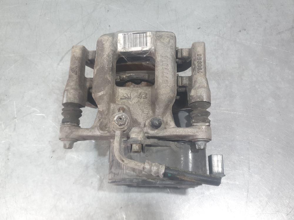 Right rear brake caliper YH01 9819060980 de Peugeot 3008 suv (mc_, mr_, mj_, m4_) 2016-0 131 CV - pieza usada