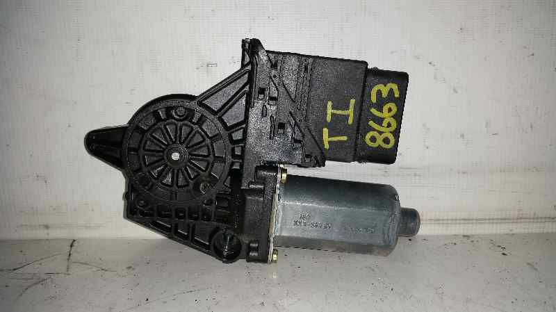 VOLKSWAGEN Passat B5 (1996-2005) Motor de control geam ușa  stânga spate 18PIN 18486439