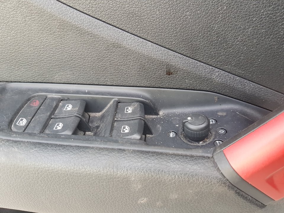 AUDI Q2 1 generation (2016-2024) Priekinių kairių durų langų pakėlimo mygtukai 20768985