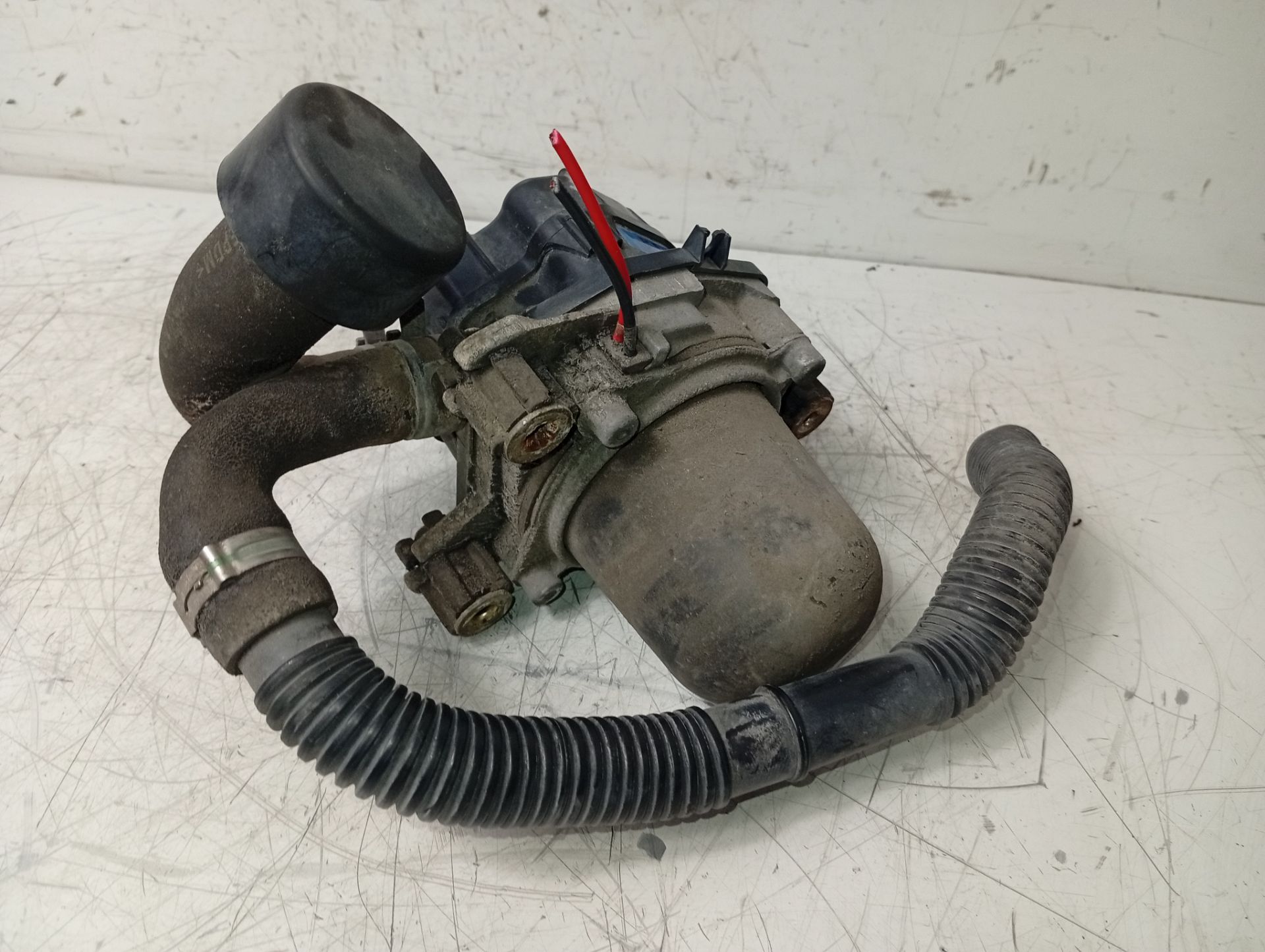 Válvula de aire adicional 9624043380 de Citroen Xsara 2000-2002 - pieza usada