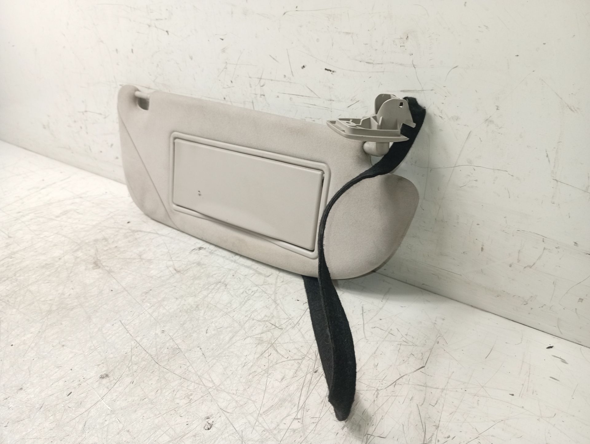 Sun visor rh 8143HH de Peugeot 307 cc (3b) 2005-2009 - pieza usada