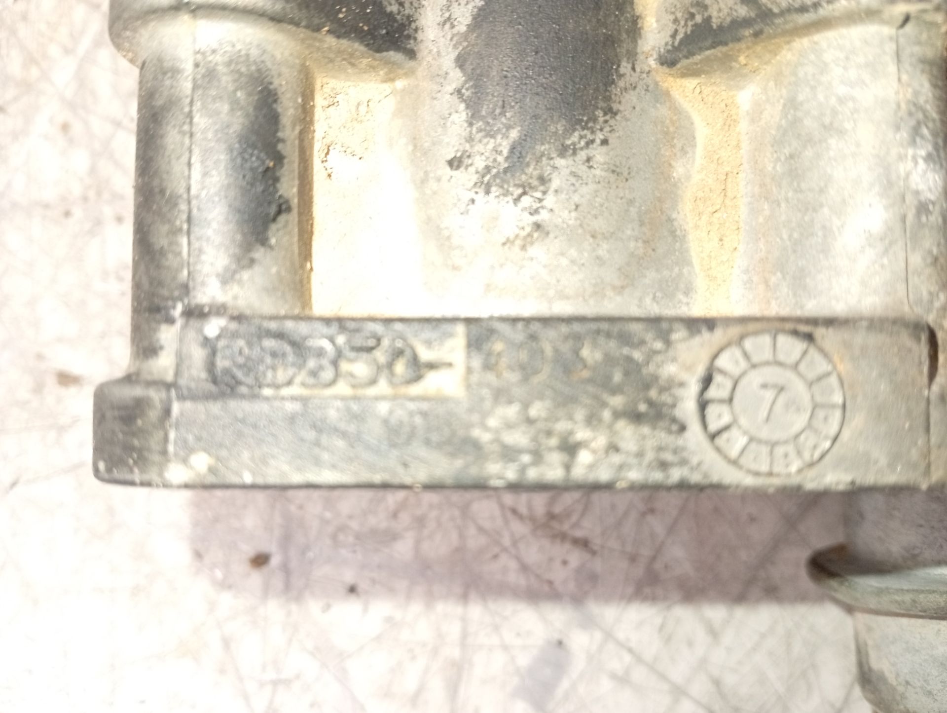 Corps de papillon RDB50403 de Ford Ranger (et) 2006-2012 - pieza usada