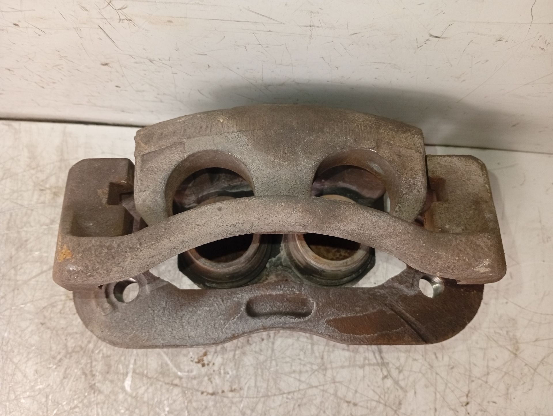 Pinza de freno delantera derecha 1454526 de Ford Ranger (et) 2006-2012 - pieza usada