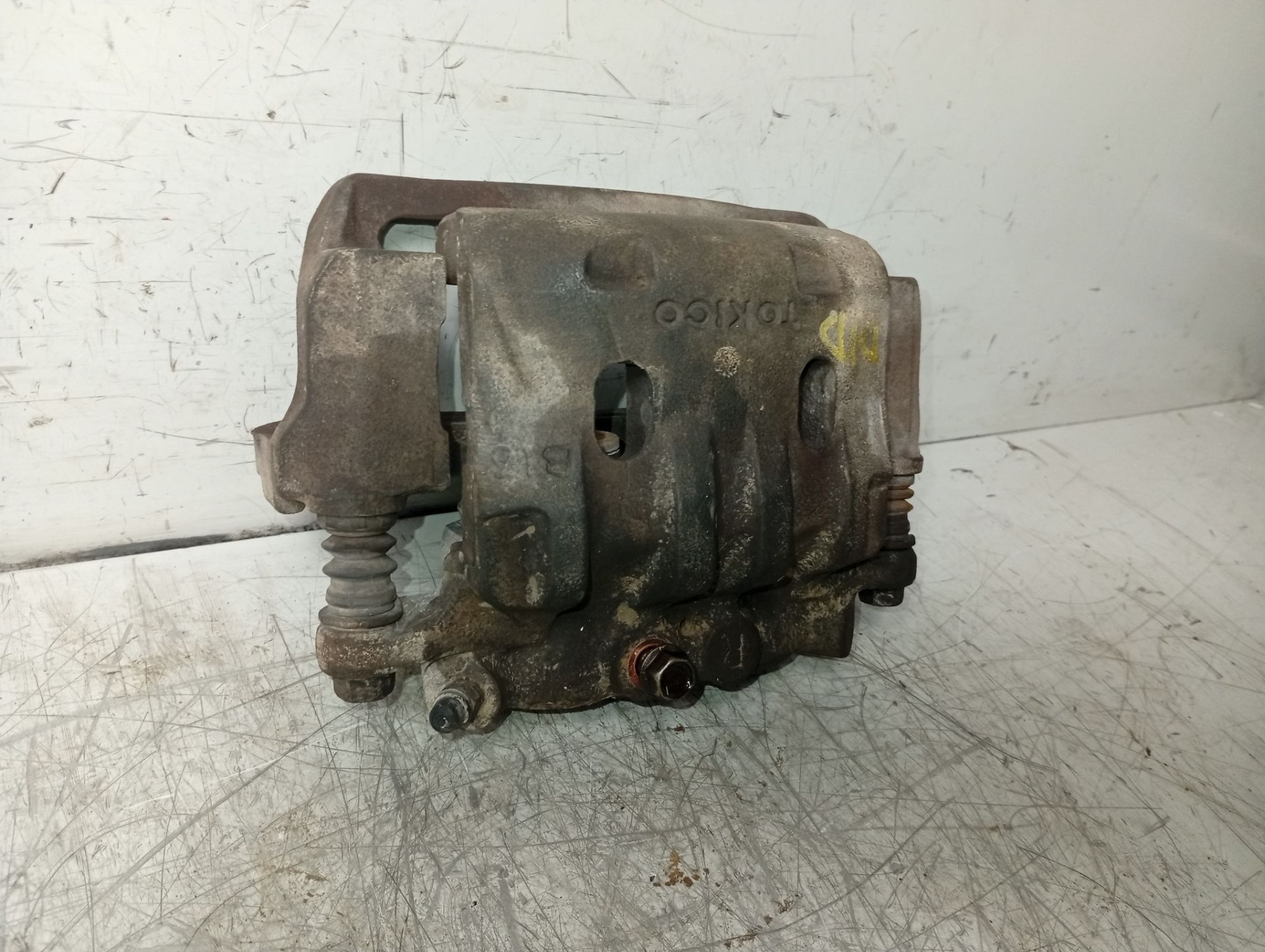 Pinza de freno delantera derecha 1454526 de Ford Ranger (et) 2006-2012 - pieza usada