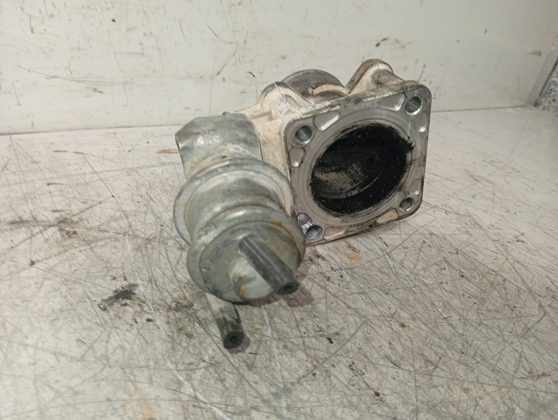 Corps de papillon RDB50403 de Ford Ranger (et) 2006-2012 - pieza usada