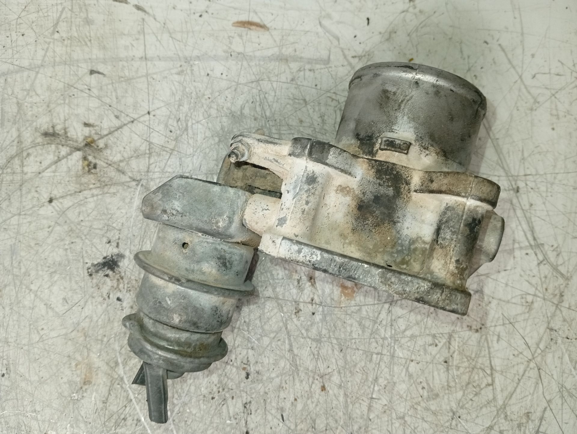 Corps de papillon RDB50403 de Ford Ranger (et) 2006-2012 - pieza usada