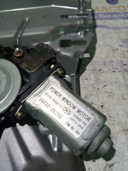 Elevalunas trasero derecho 8348026030 de Hyundai Santa fe 2000-2004 - pieza usada